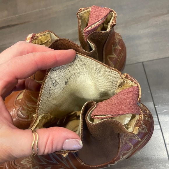 Brown Western Ankle Boots - Picture 4 of 6
